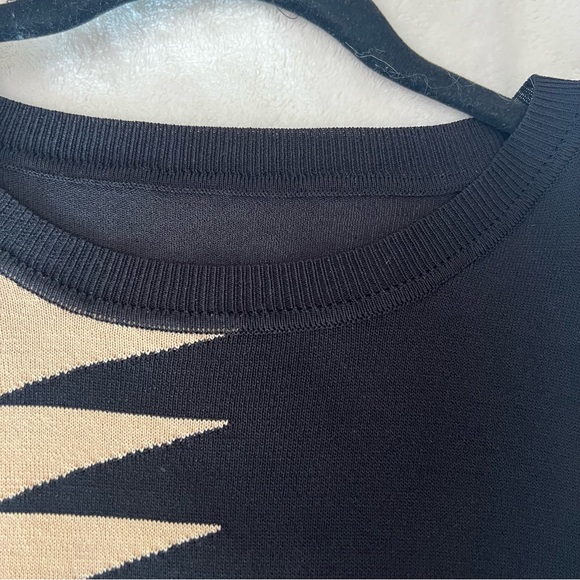 BLACK BEIGE KNITTED TOP WITH PRINTED SLEEVES SIZE S/M - Picture 9 of 10